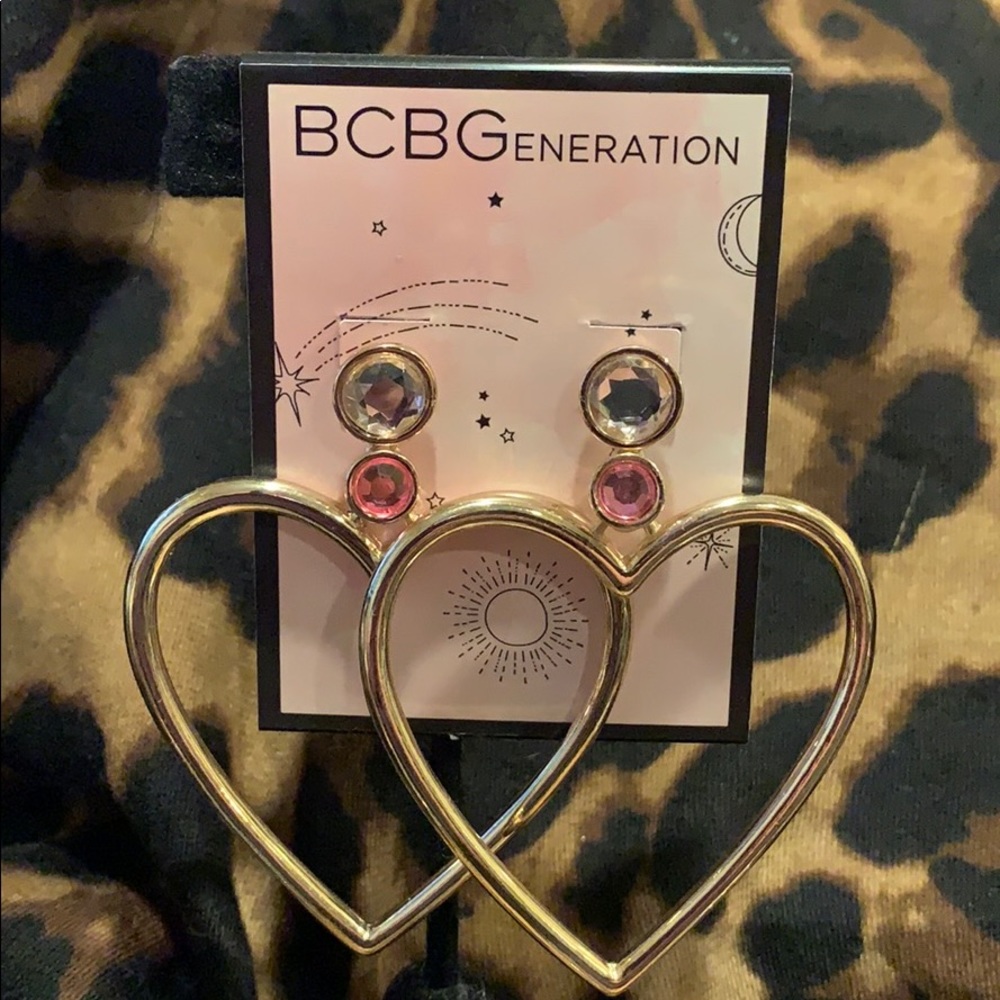 Brand new gold heart earrings